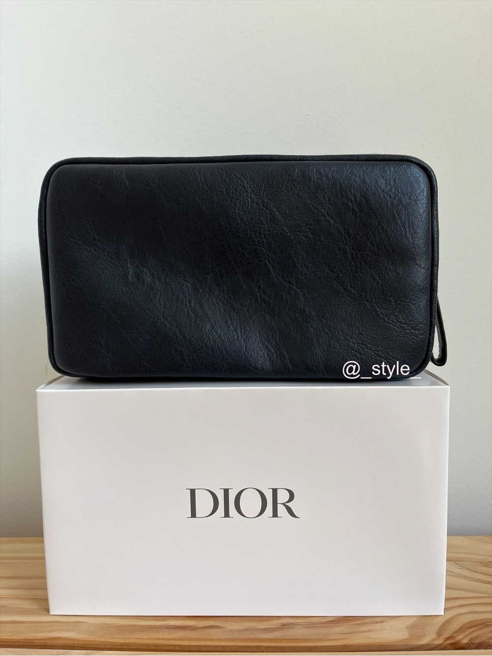 Dior Dark Navy Travel Pouch - Picture 3 of 5